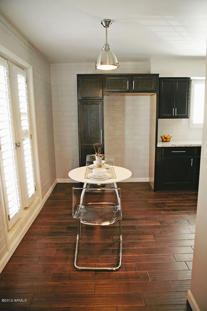 4101 East Camelback Road, Unit 16 Phoenix, AZ 85018 - Photo 5 of 27 Dining