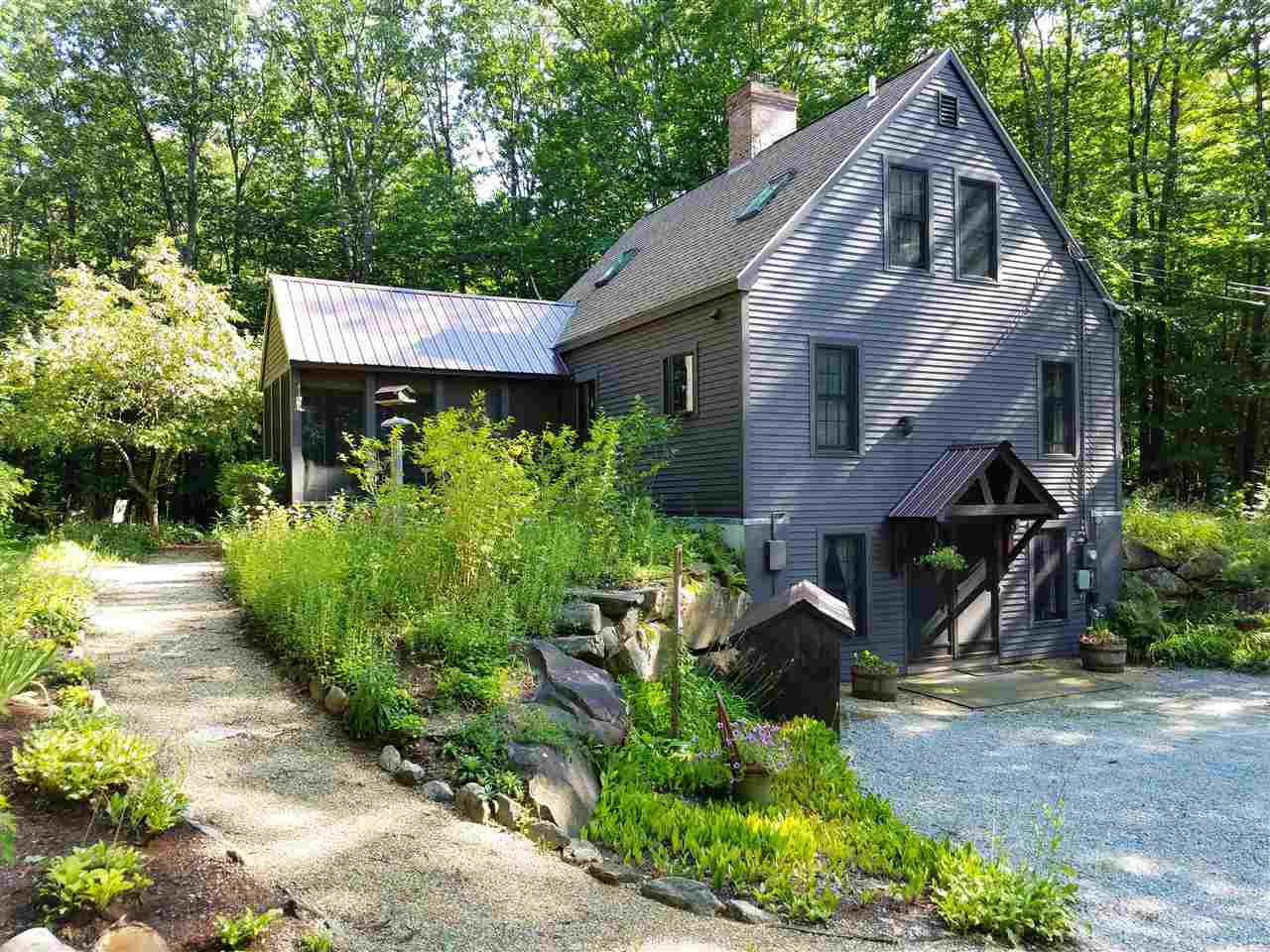 105 Pond View Road Weare, NH 03281 - Photo 1 of 31