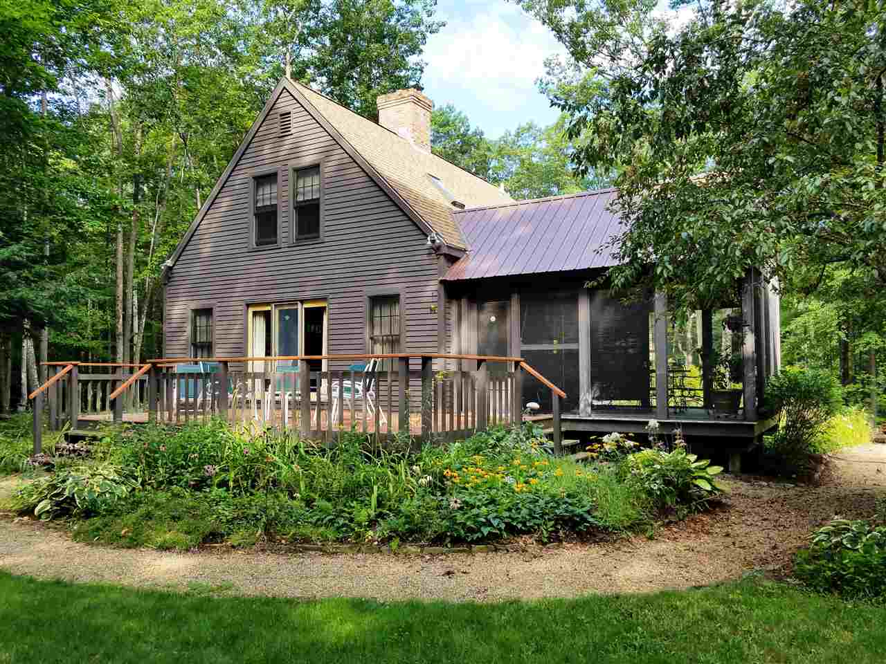 105 Pond View Road Weare, NH 03281 - Photo 2 of 31
