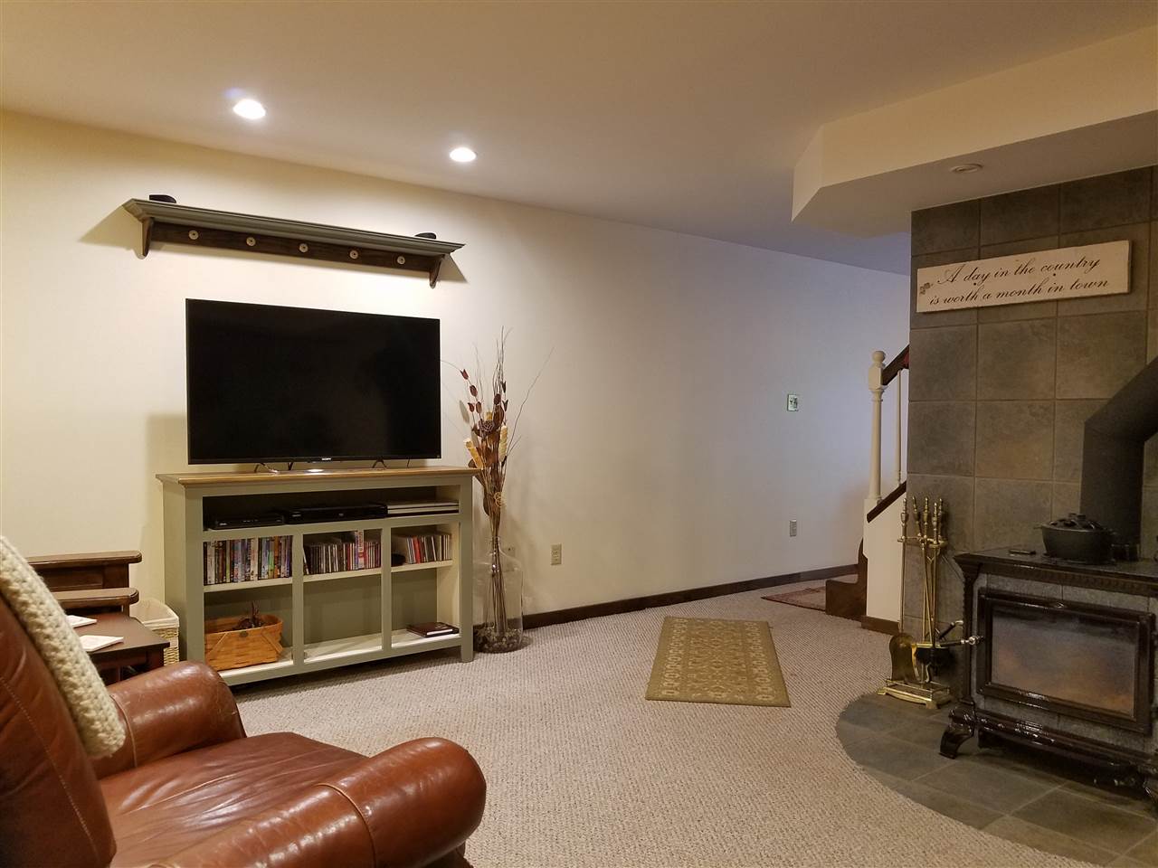 105 Pond View Road Weare, NH 03281 - Photo 21 of 31