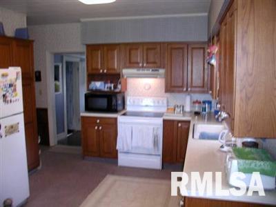 10032 Fulfs Road Morrison, IL 61270 - Photo 6 of 9