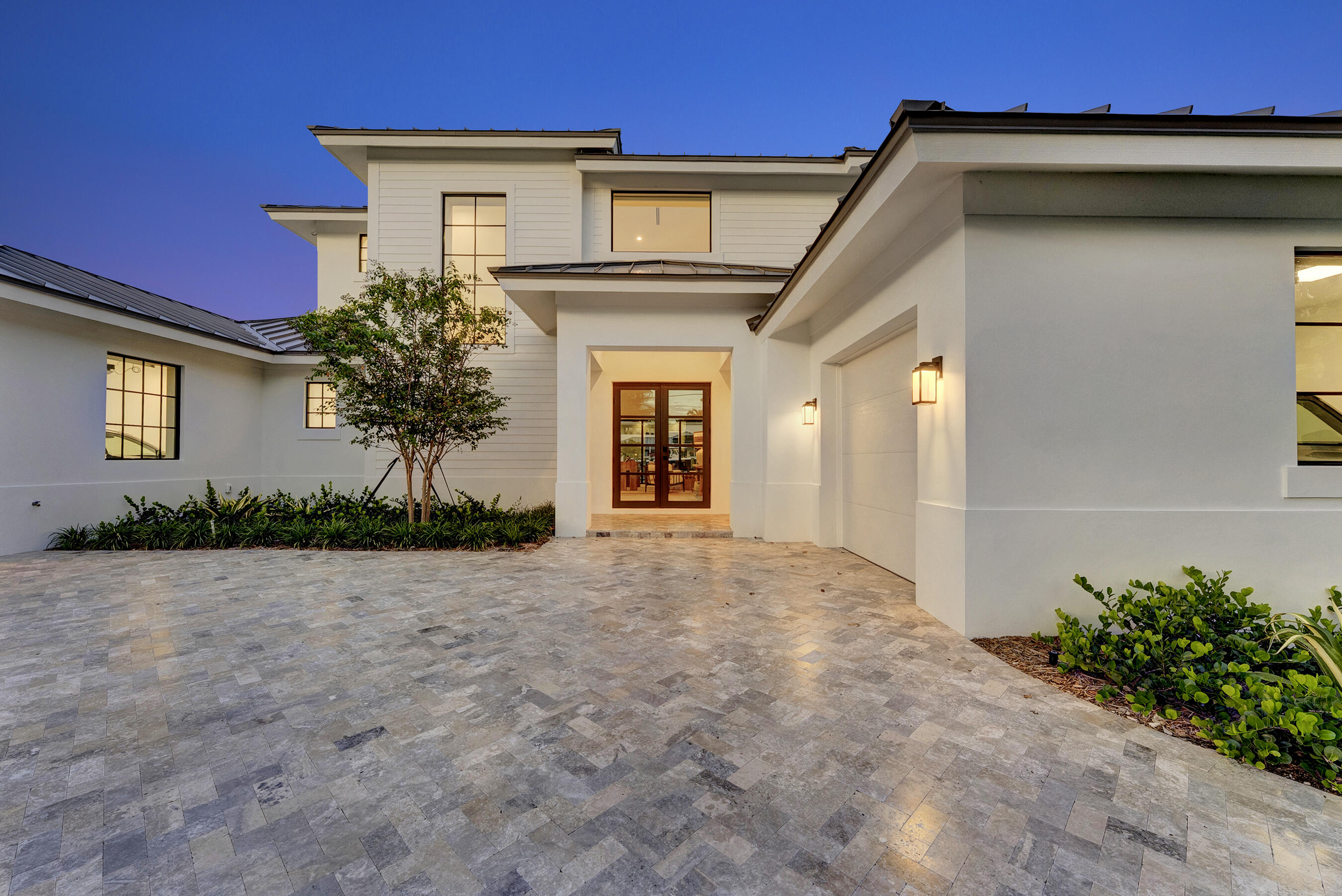 3205 Beacon Street Pompano Beach, FL 33062 - Photo 5 of 39 Front door