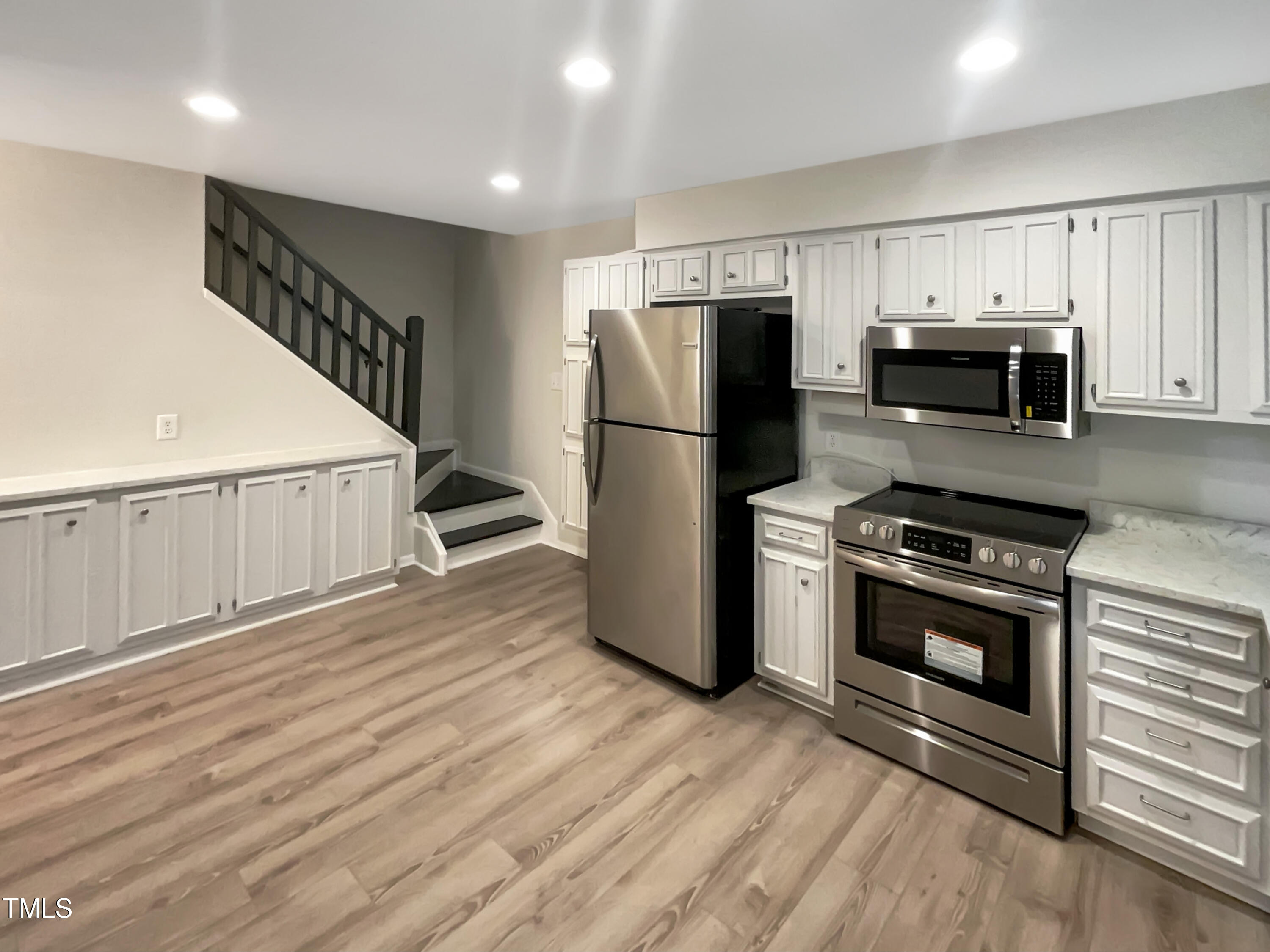 708 Green Ridge Drive Raleigh, NC 27609 - Photo 8 of 19 listing_7