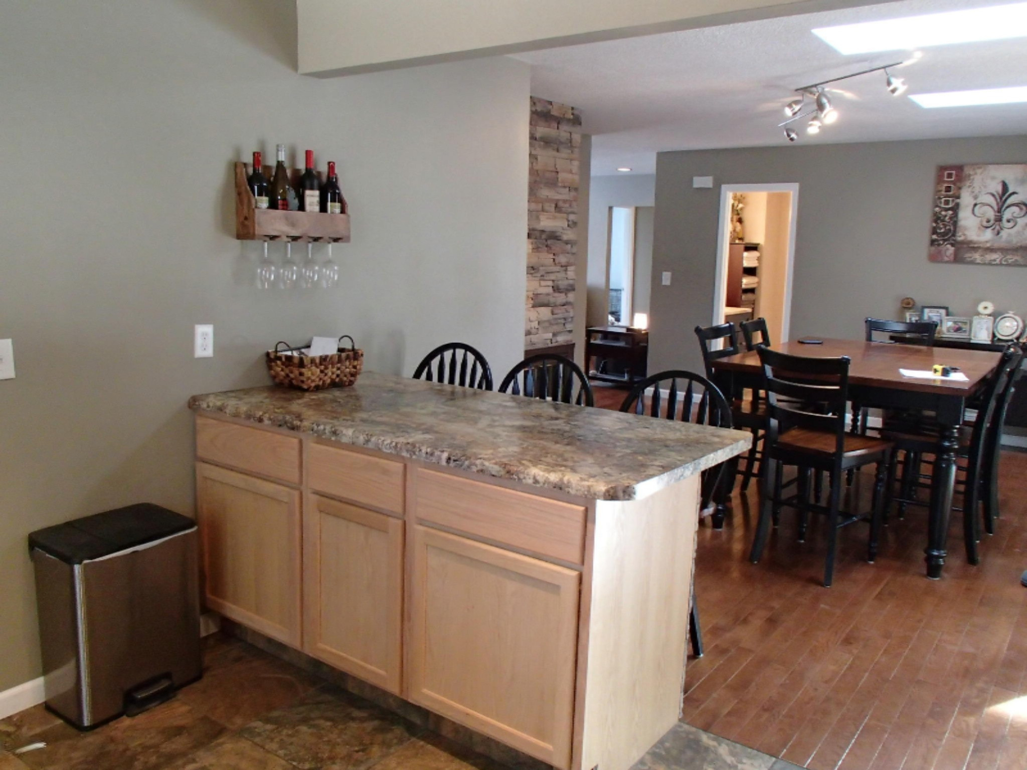 768 Riverside Drive Battle Creek, MI 49015 - Photo 3 of 28 P1063952