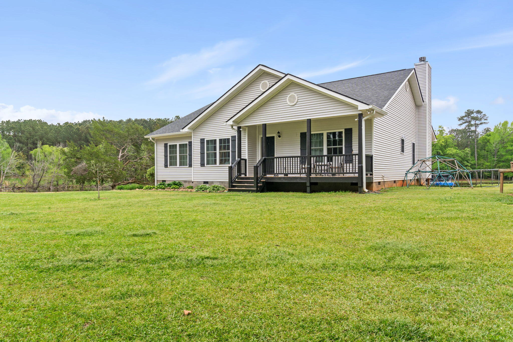 843 Highway 25 Edgefield, SC 29824 - Photo 2 of 32 Front View 2