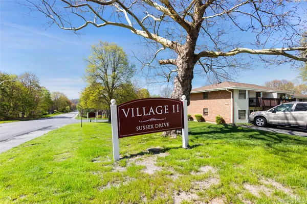 $379,000 | 37 Sussex Drive, Unit B, Yorktown Heights, NY 10598