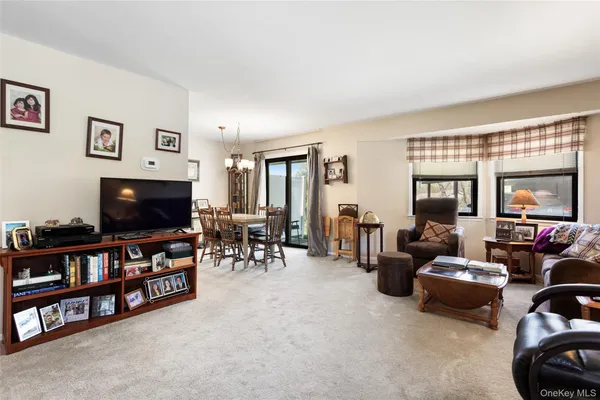 $379,000 | 37 Sussex Drive, Unit B, Yorktown Heights, NY 10598