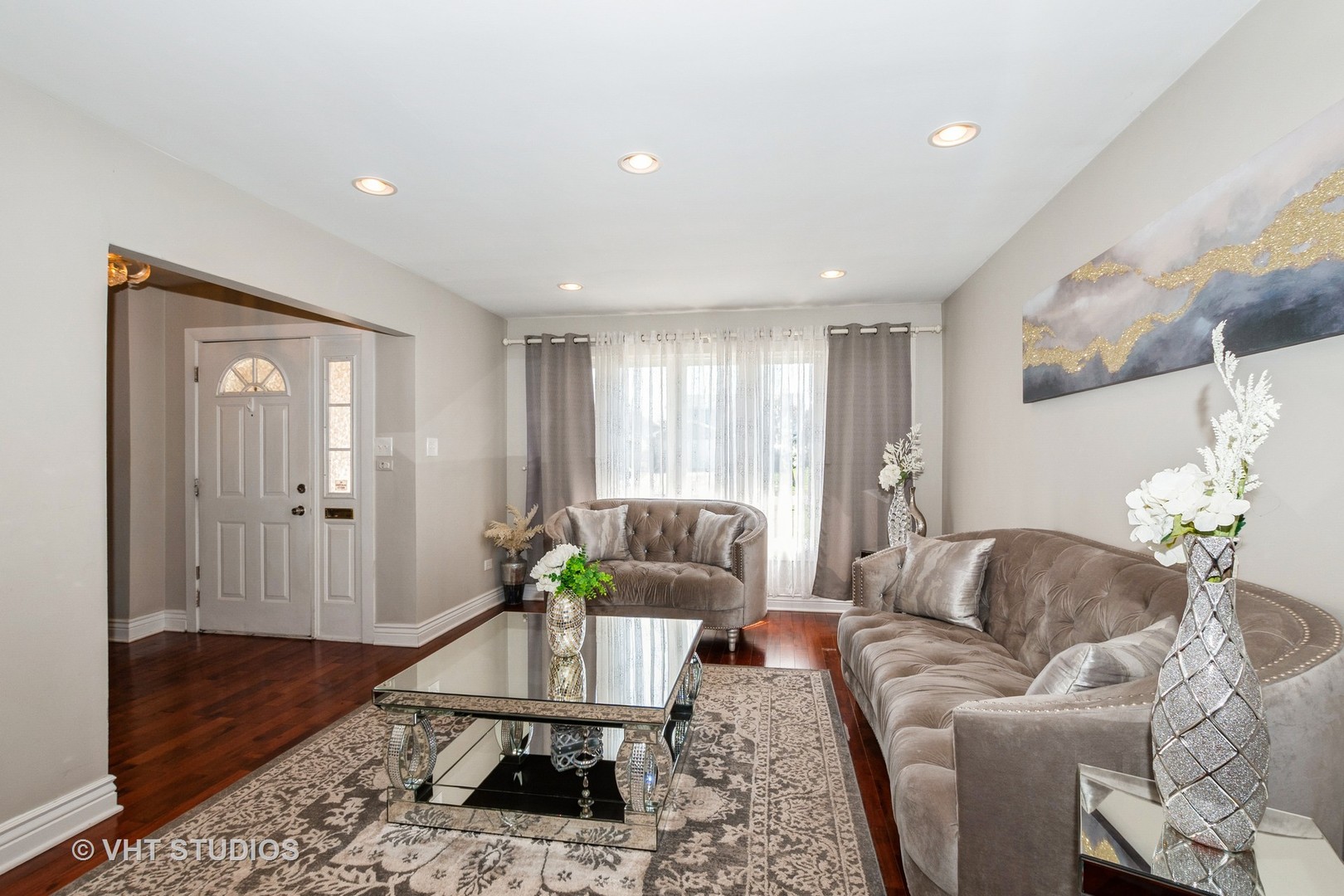8036 Fawn Trail Justice, IL 60458 - Photo 6 of 16 a living room with furniture and wooden floor