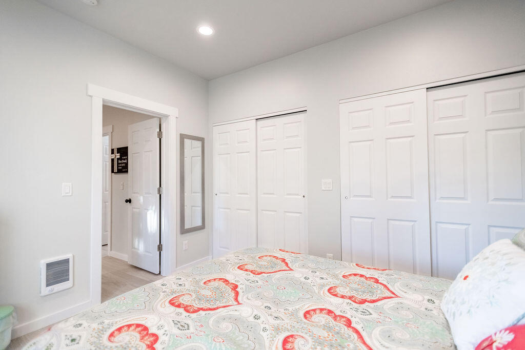 13595 Southwest Dickson Road Powell Butte, OR 97753 - Photo 39 of 71 Studio Apartment