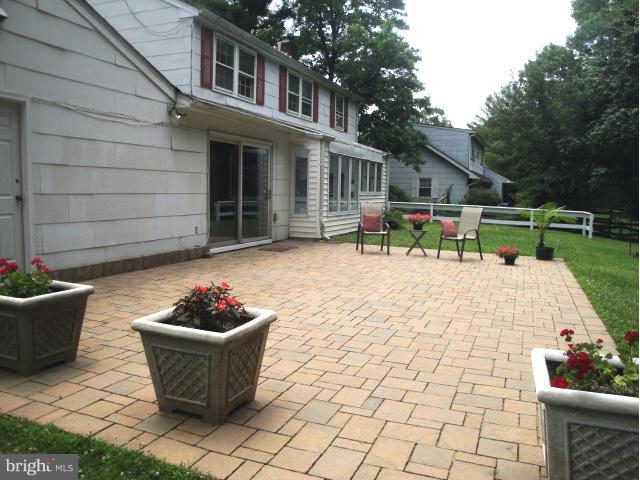 8908 Montpelier Drive Laurel, MD 20708 - Photo 17 of 23 Spacious 15'x 20' paver patio