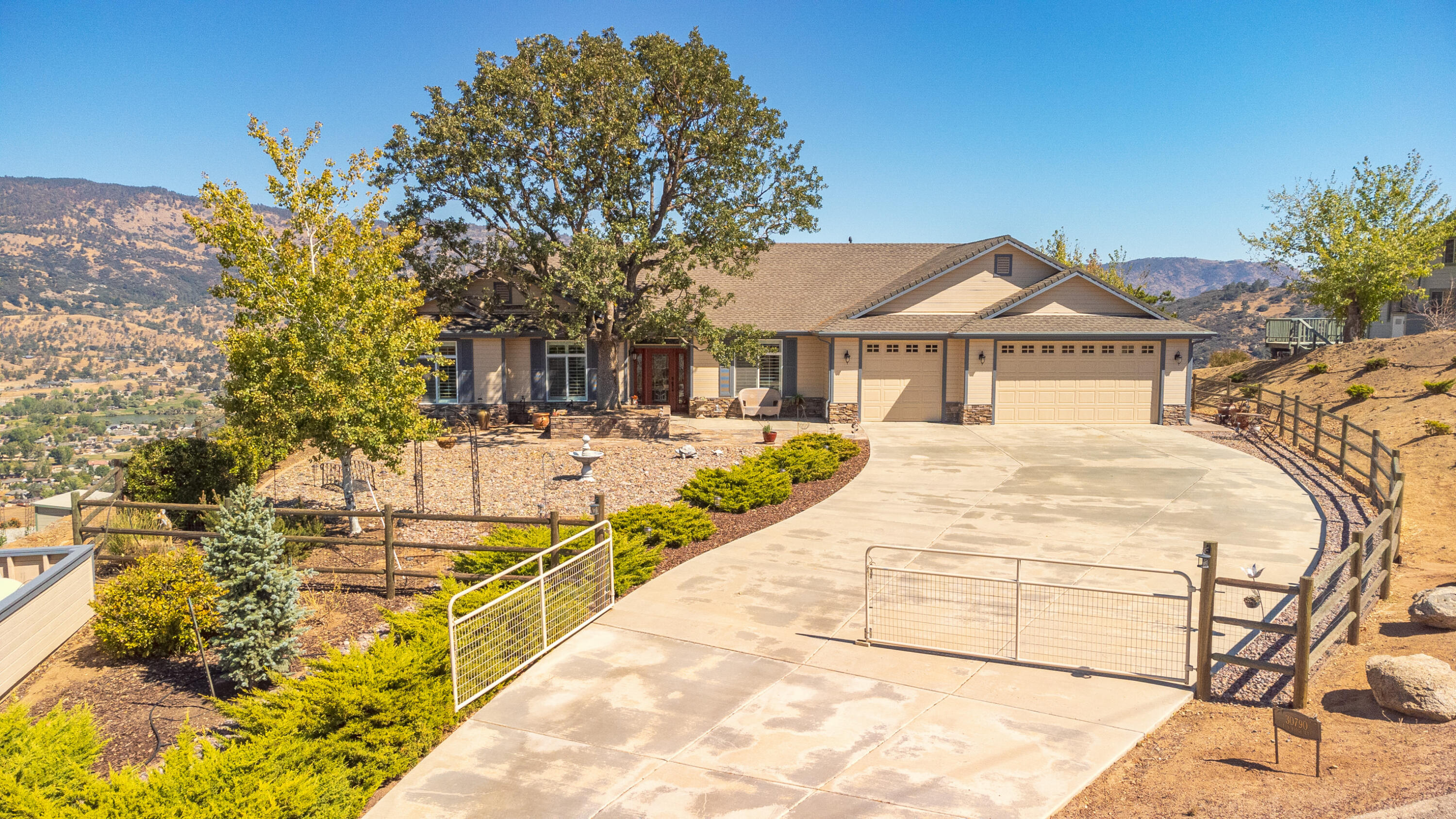 30790 Fox Ridge Court Tehachapi, CA 93561 - Photo 1 of 34 30790 Fox Ridge Ct_InView-Media-1