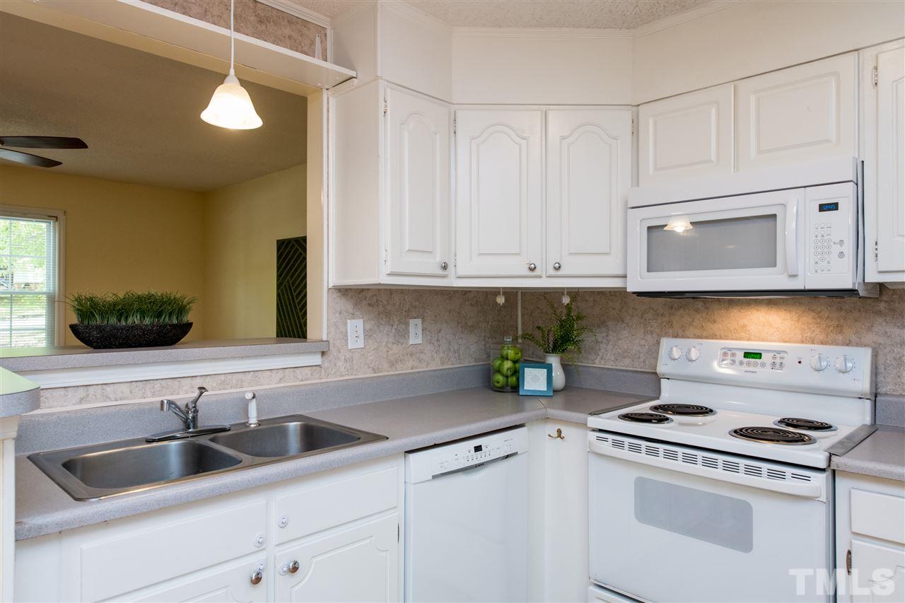 7620 Idolbrook Lane Raleigh, NC 27615 - Photo 11 of 29 Gallery Image 11