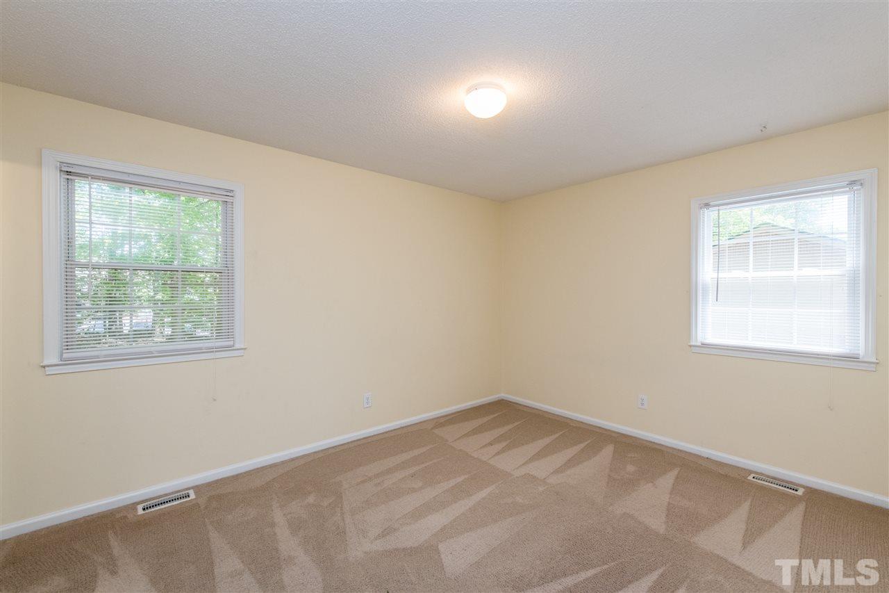 7620 Idolbrook Lane Raleigh, NC 27615 - Photo 16 of 29 Gallery Image 16