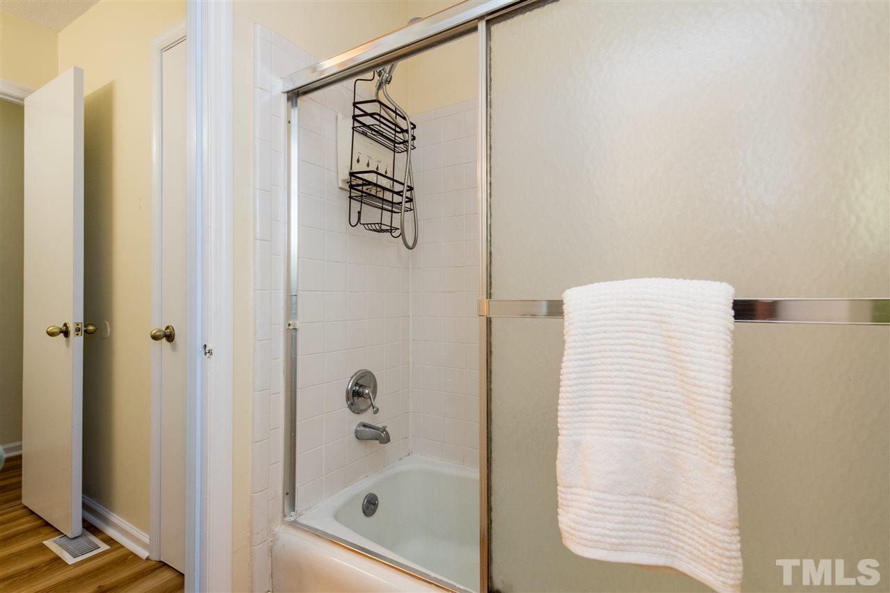 7620 Idolbrook Lane Raleigh, NC 27615 - Photo 19 of 29 Gallery Image 19
