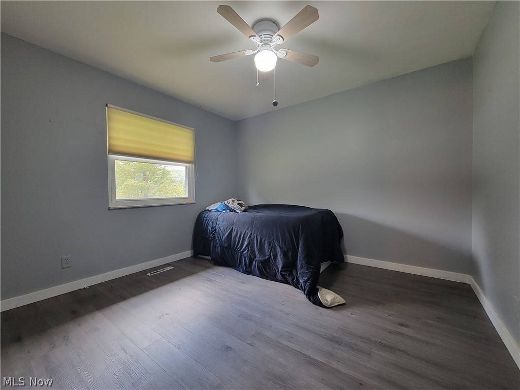 103 Robson Road Marietta, OH 45750 - Photo 11 of 21 Bedroom