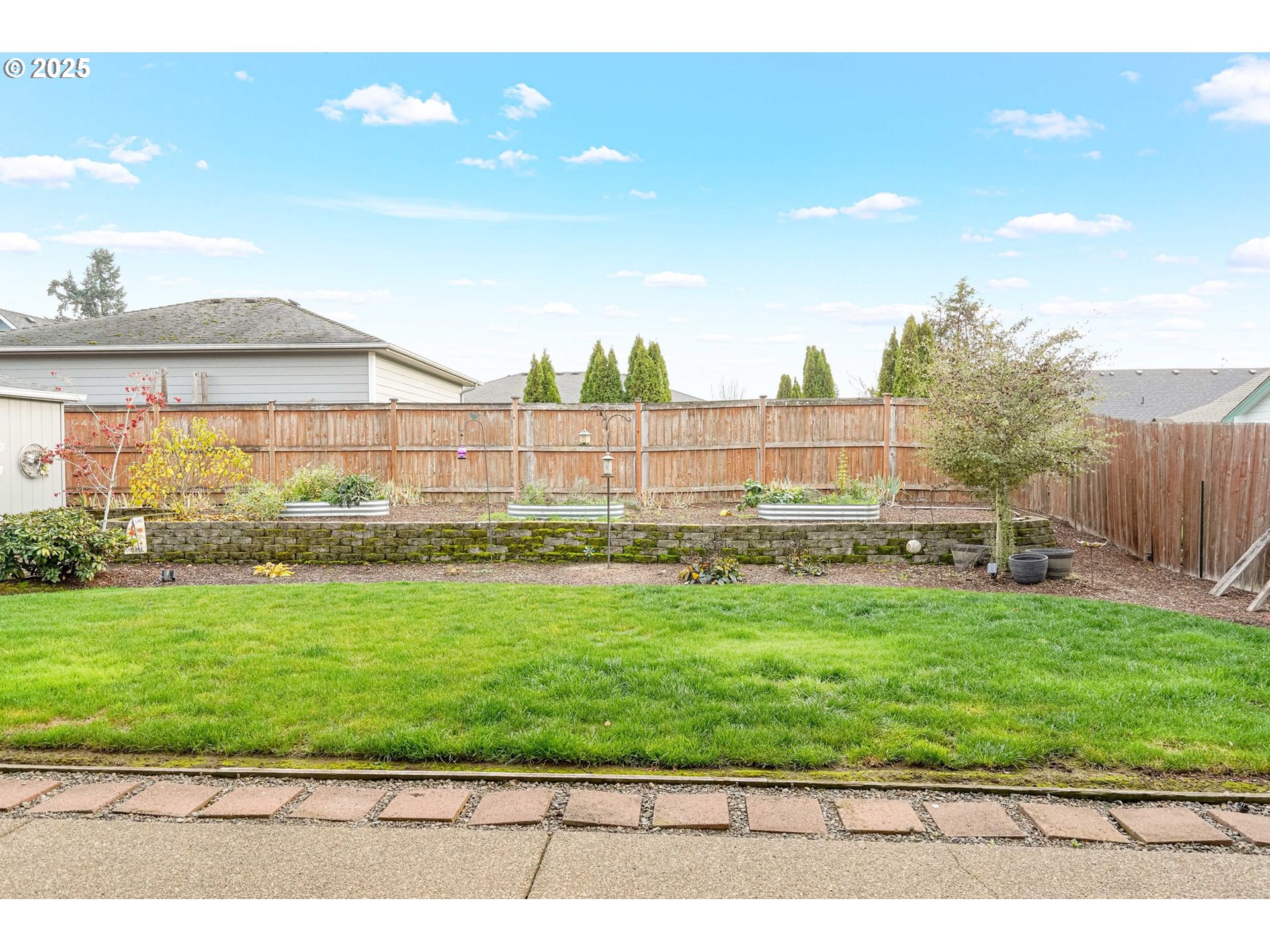 3208 54th Avenue Northeast Albany, OR 97321 - Photo 40 of 43 a view of a garden