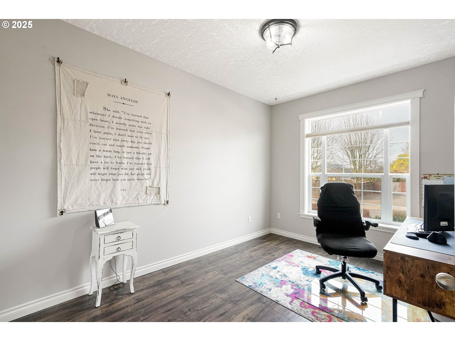 3208 54th Avenue Northeast Albany, OR 97321 - Photo 8 of 43 a workspace with furniture and a window