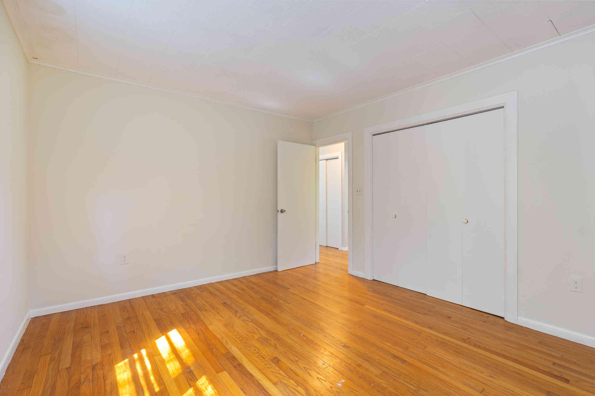 357 Southside Road York, ME 03909 - Photo 13 of 26 11-Primary bedroom