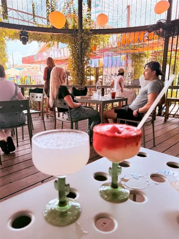 a view of an outdoor space