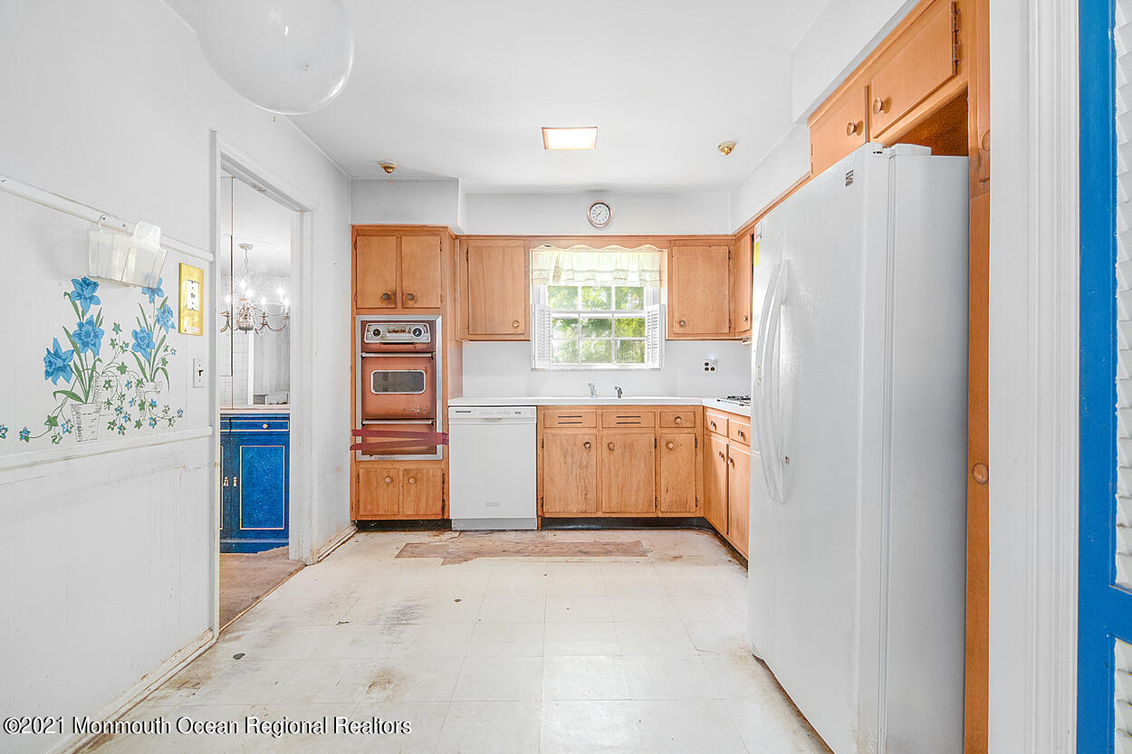 29 Chestnut Road West Orange, NJ 07052 - Photo 14 of 33 11