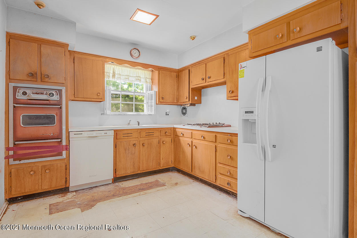 29 Chestnut Road West Orange, NJ 07052 - Photo 15 of 33 12