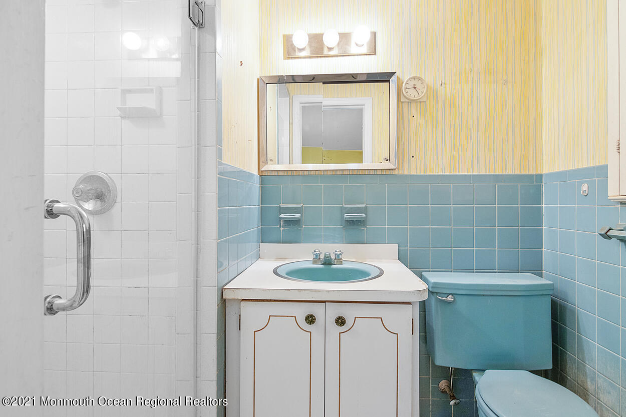 29 Chestnut Road West Orange, NJ 07052 - Photo 24 of 33 21