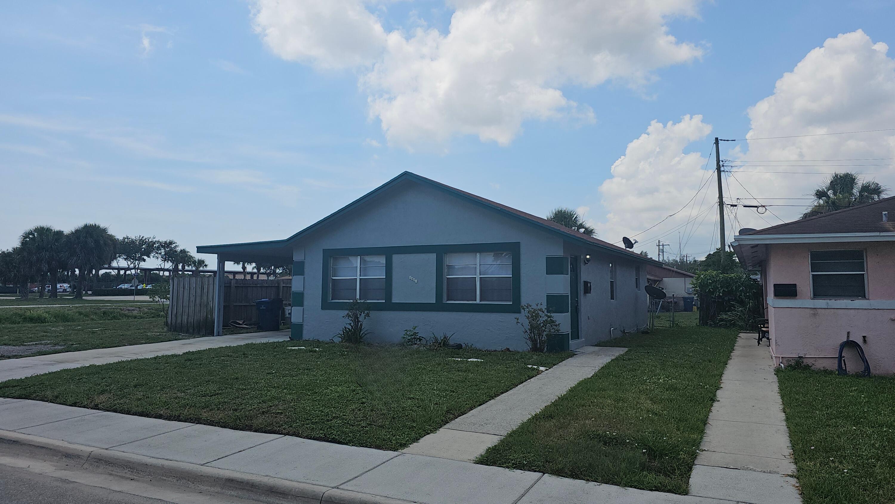 1501 West 17th Street Riviera Beach, FL 33404 - Photo 2 of 17 Front Looking East