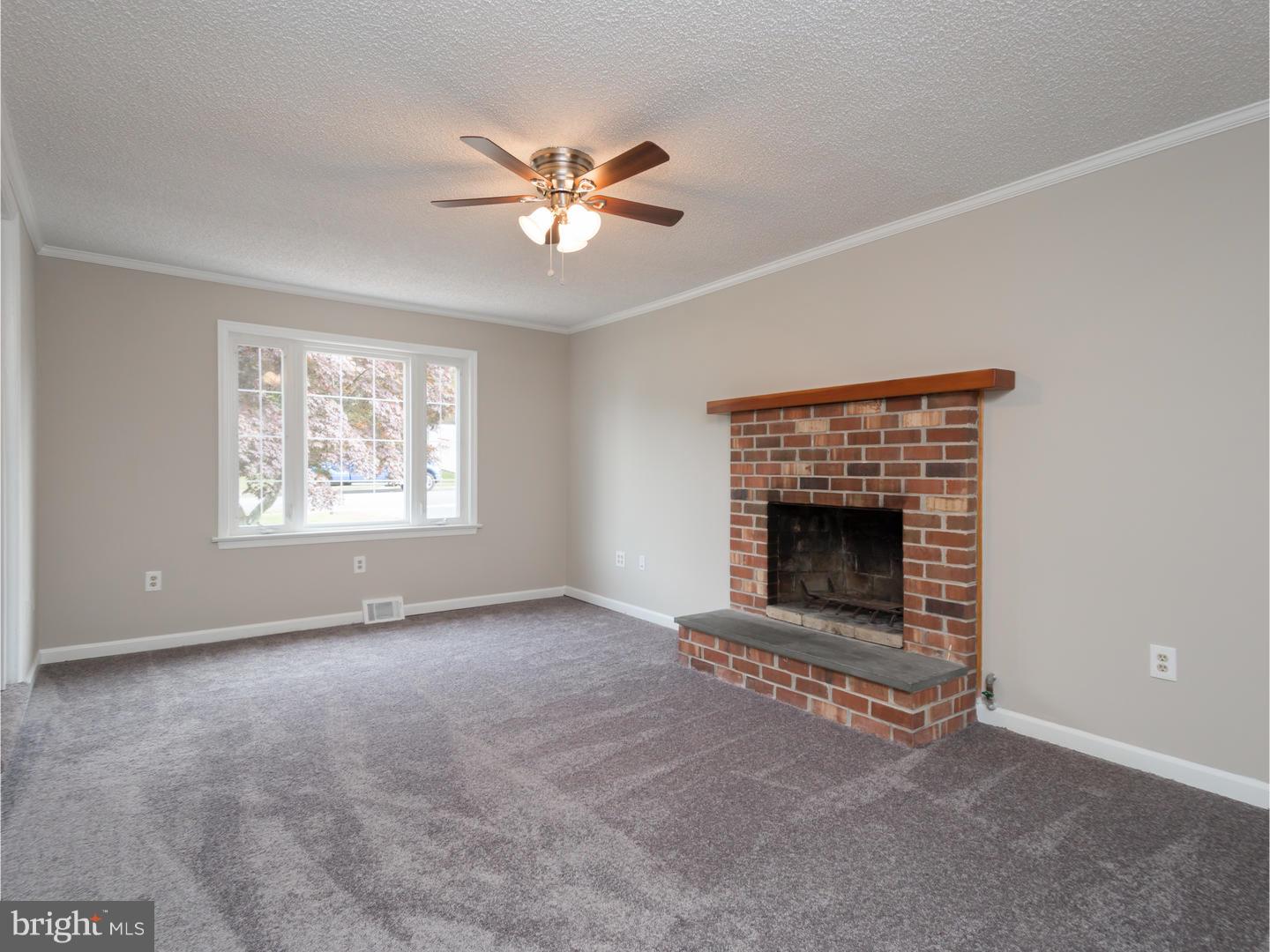 117 Woodstream Road Boothwyn, PA 19061 - Photo 5 of 24 Family Room