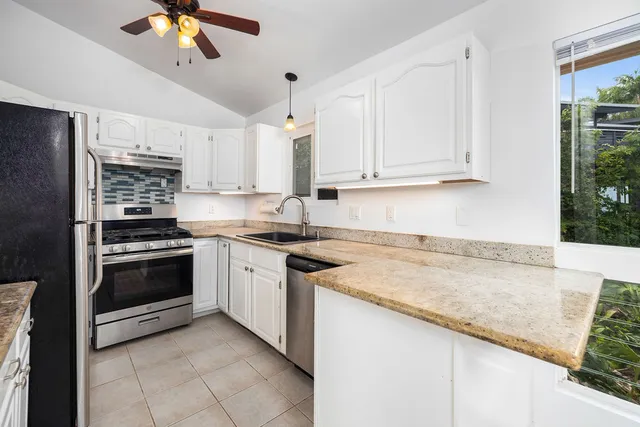 $1,150,000 | 75-5781 Iuna Place, Kailua-Kona, HI 96740