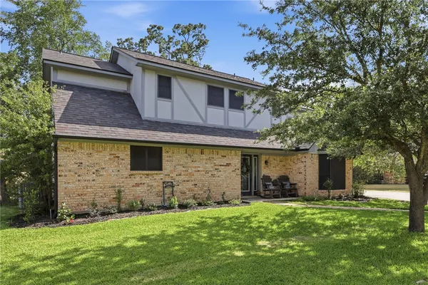$415,000 | 4105 Coventry Court, Bryan, TX 77802