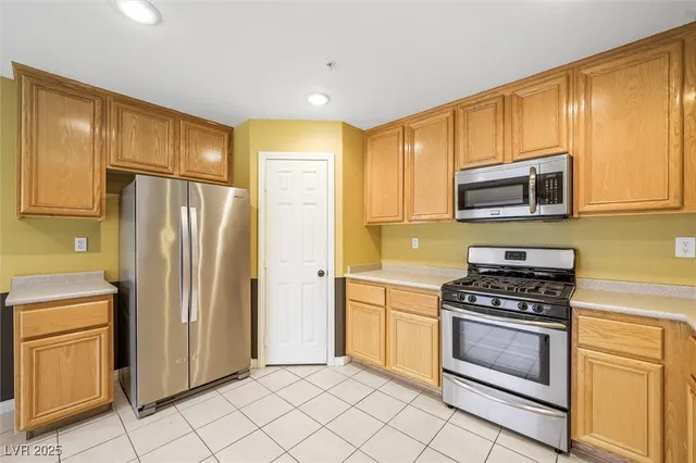 $395,000 | 1151 Paradise Vista Drive, Henderson, NV 89002