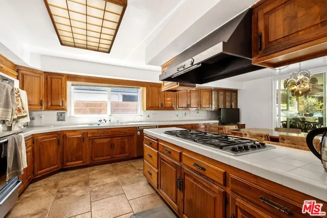 $2,895,000 | 6505 South Halm Avenue, Los Angeles, CA 90056