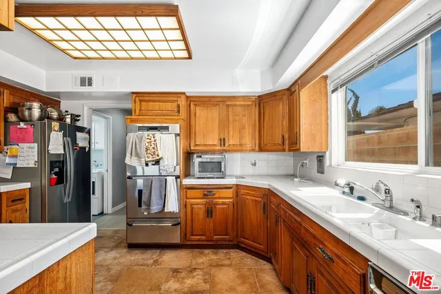 $2,895,000 | 6505 South Halm Avenue, Los Angeles, CA 90056