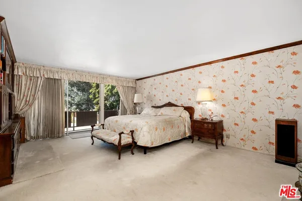 $2,895,000 | 6505 South Halm Avenue, Los Angeles, CA 90056