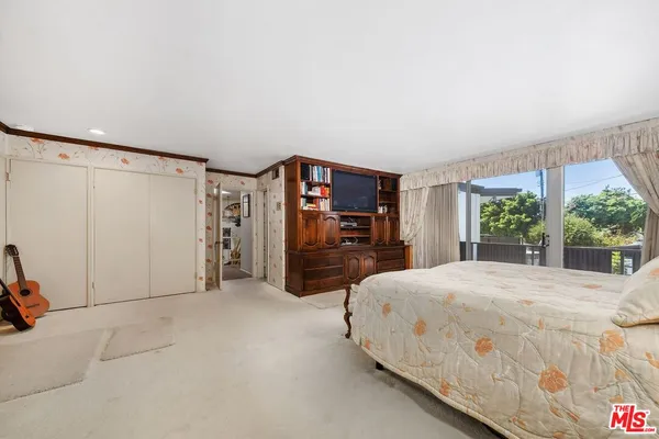 $2,895,000 | 6505 South Halm Avenue, Los Angeles, CA 90056