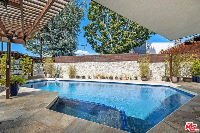 $2,895,000 | 6505 South Halm Avenue, Los Angeles, CA 90056