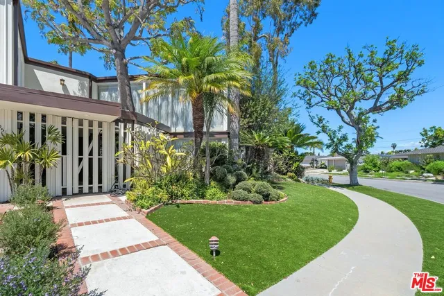 $2,895,000 | 6505 South Halm Avenue, Los Angeles, CA 90056