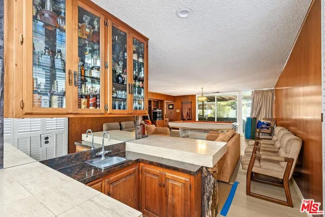 $2,895,000 | 6505 South Halm Avenue, Los Angeles, CA 90056