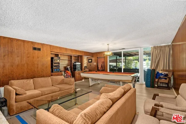 $2,895,000 | 6505 South Halm Avenue, Los Angeles, CA 90056