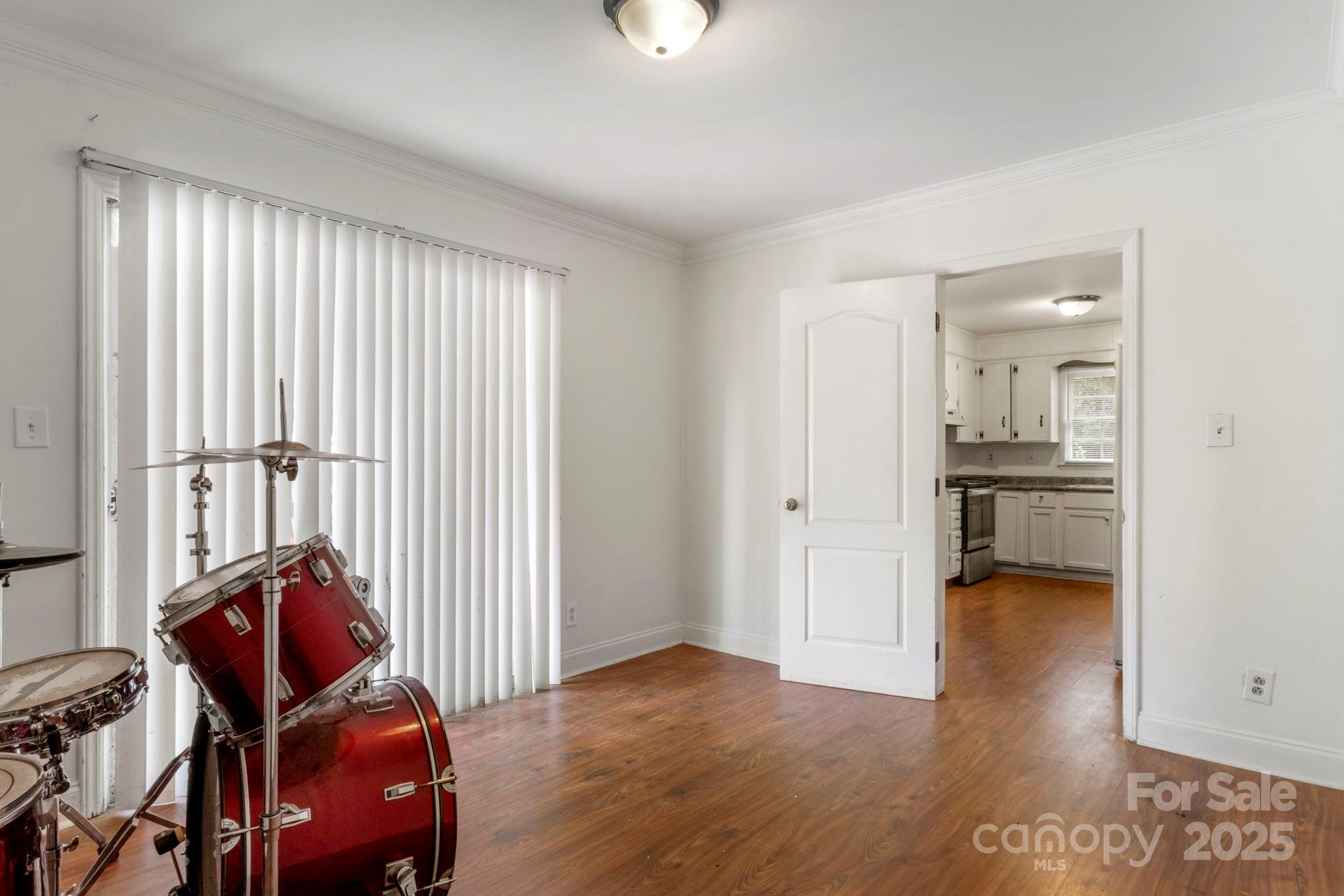 2121 Milton Road Charlotte, NC 28215 - Photo 17 of 26 Gallery Image 17