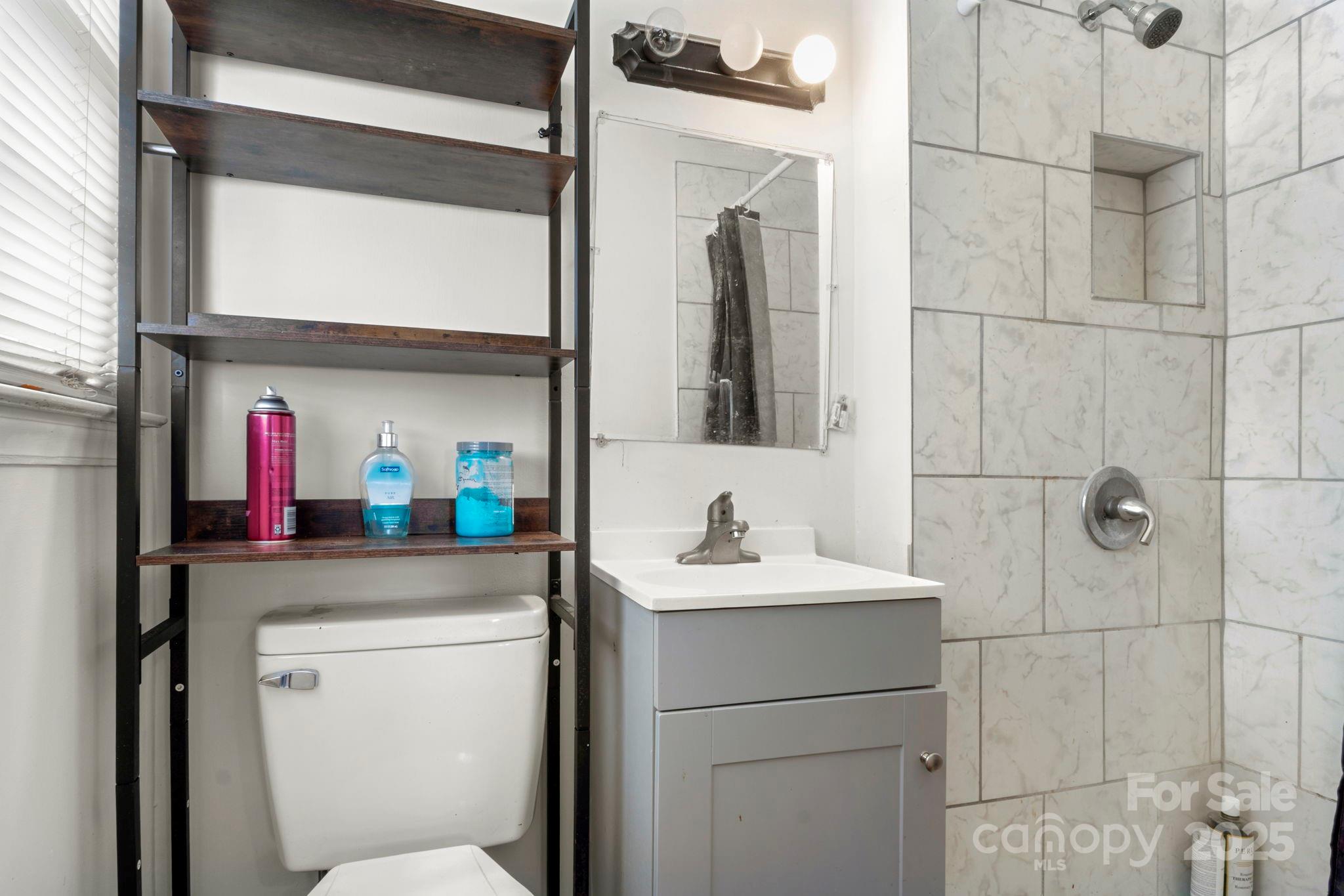 2121 Milton Road Charlotte, NC 28215 - Photo 8 of 26 Gallery Image 8