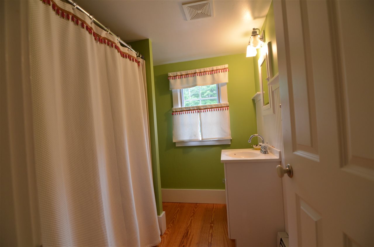 465 Little Sunapee Road New London, NH 03257 - Photo 10 of 21 Gallery Image 10