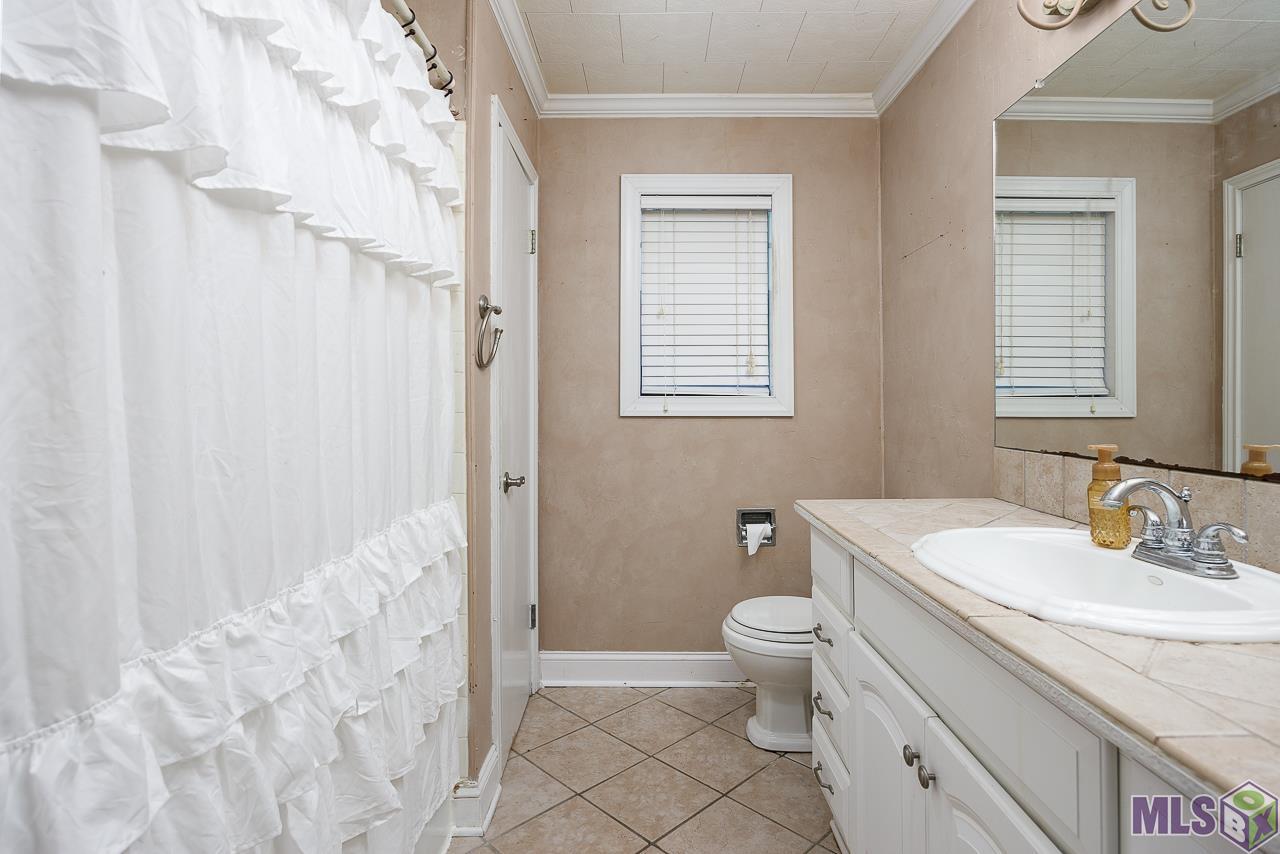 41196 Cannon Road Gonzales, LA 70737 - Photo 14 of 21 Primary Bathroom