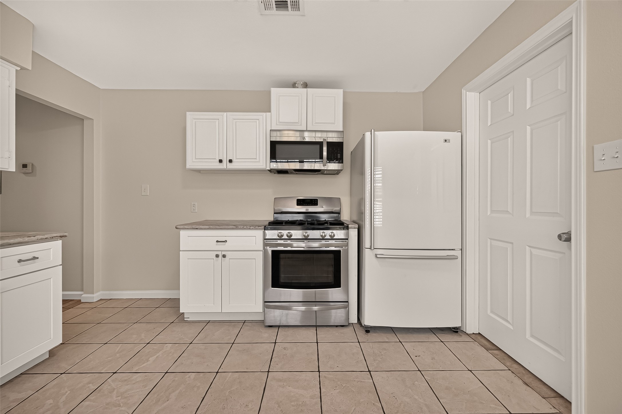 8402 Bascom Street Houston, TX 77055 - Photo 13 of 40 Gallery Image 13