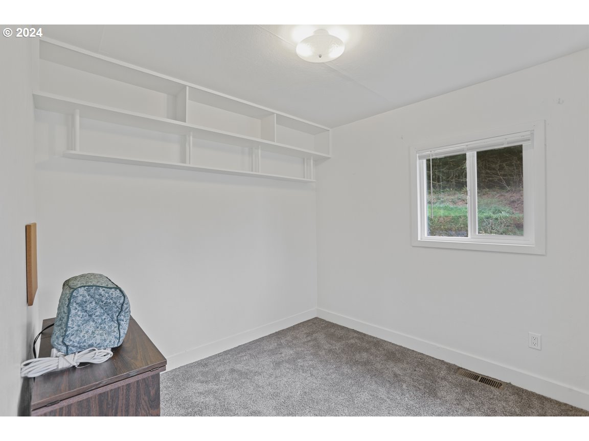 32997 Sykes Road St. Helens, OR 97051 - Photo 21 of 44