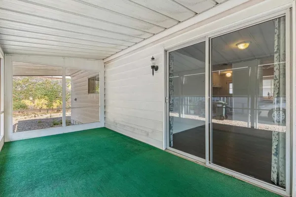 a view of a garage