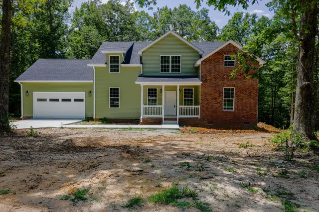 $469,000 | 161 Vista Pointe, Hohenwald, TN 38462