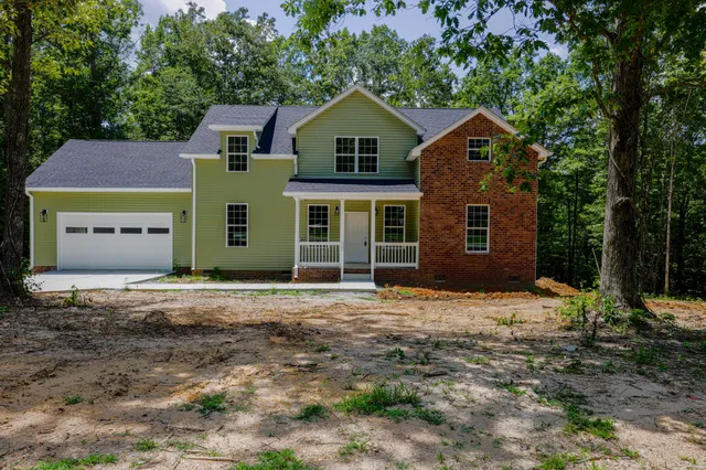 $469,000 | 161 Vista Pointe, Hohenwald, TN 38462