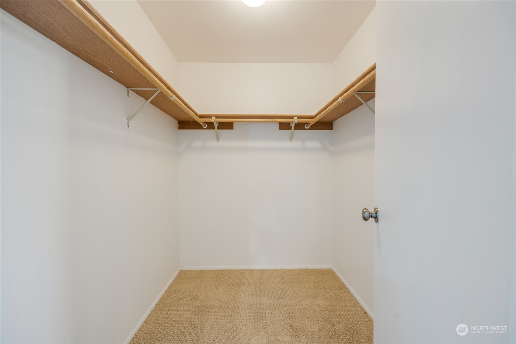 1110 West Howe Street, Unit 304 Seattle, WA 98119 - Photo 14 of 24 a view of small space