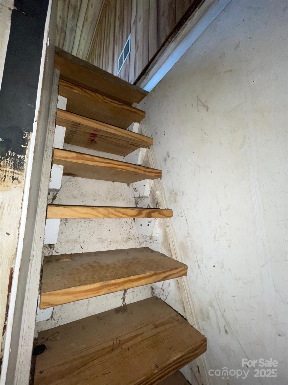 98 Lower Glady Fork Road Candler, NC 28715 - Photo 10 of 26